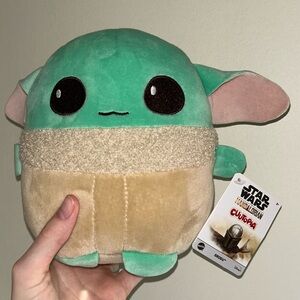 Starwars NWT Baby Yoda Cutopia